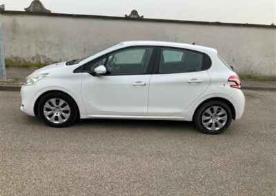 Peugeot 208 ACCESS
