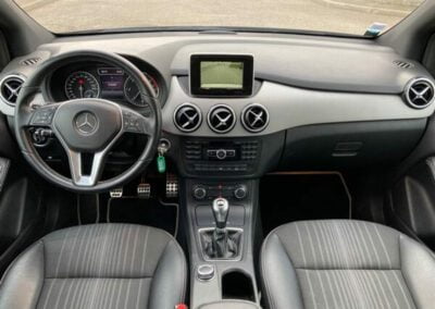 Mercedes B180
